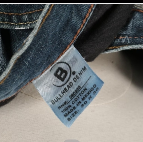 💙💙HOST PICK💙💙DESIGNER UNISEX IGNOZZI PAINTED JEANS - Picture 6 of 7